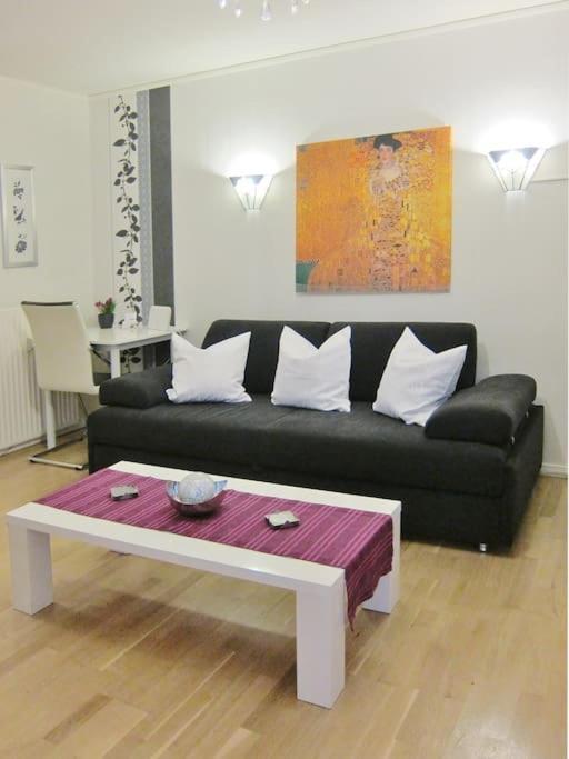 Modernes 1 Luxusappartement Kleiner Roland Mit Parkplatz Und Balkon In Naehe Zentrum *