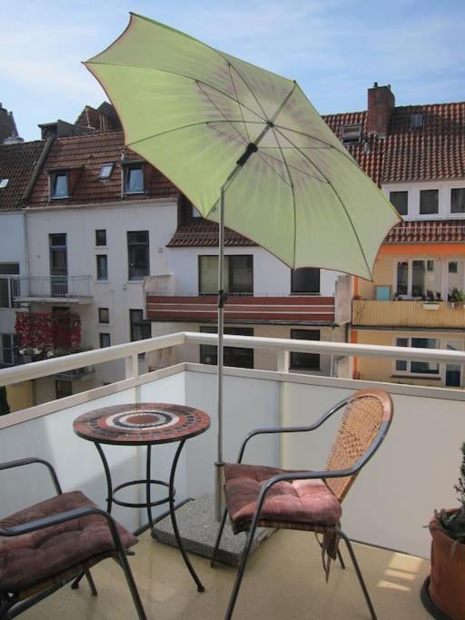 Modernes 1 Luxusappartement Kleiner Roland Mit Parkplatz Und Balkon In Naehe Zentrum