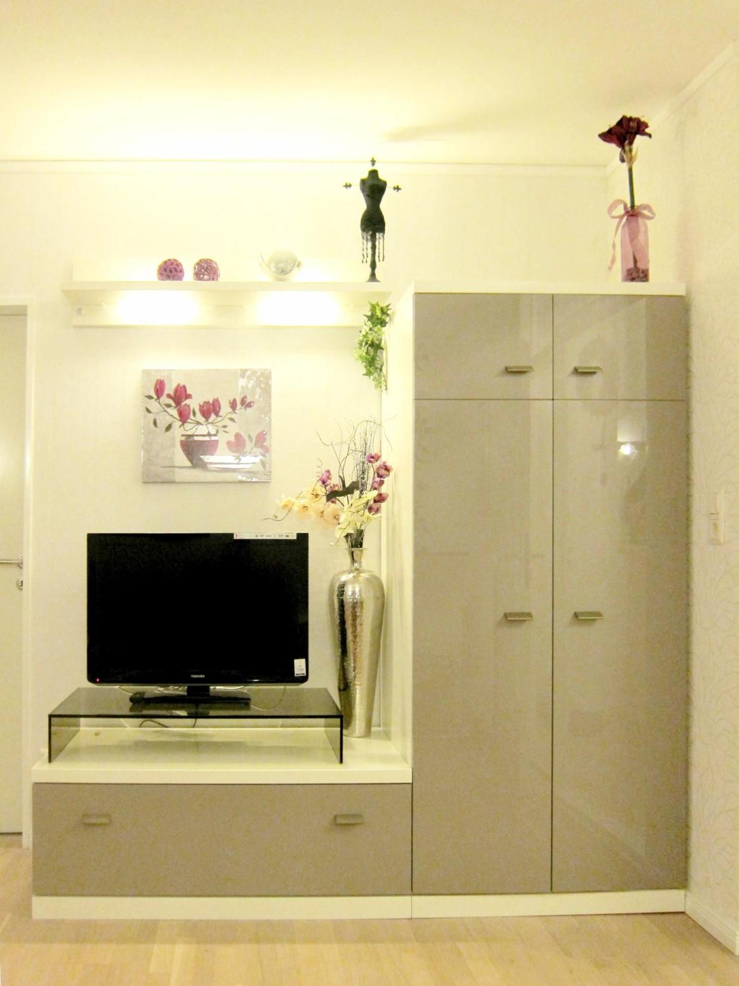 Modernes 1 Luxusappartement Kleiner Roland Mit Parkplatz Und Balkon In Naehe Zentrum Appartement