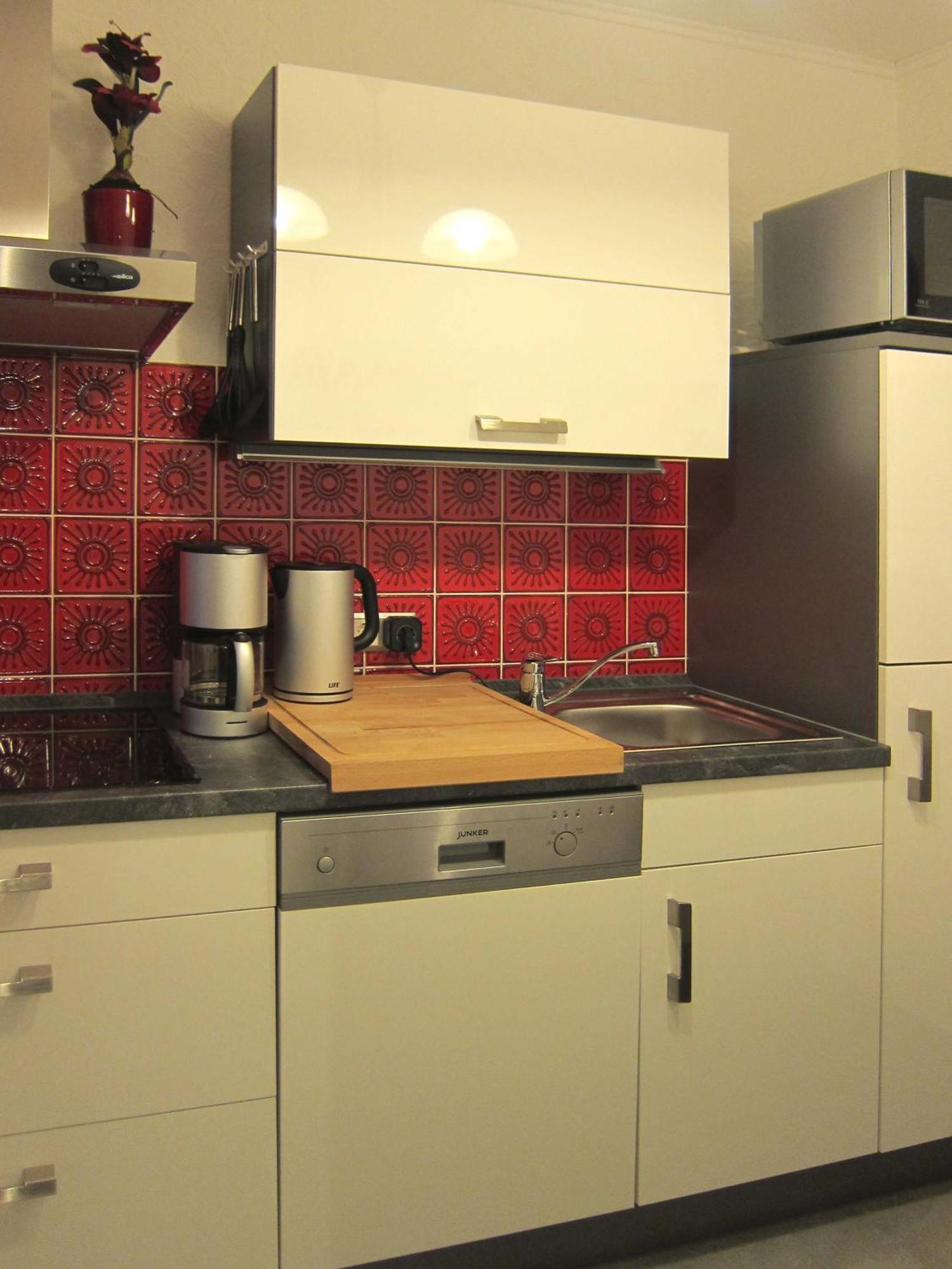 Modernes 1 Luxusappartement Kleiner Roland Mit Parkplatz Und Balkon In Naehe Zentrum Appartement