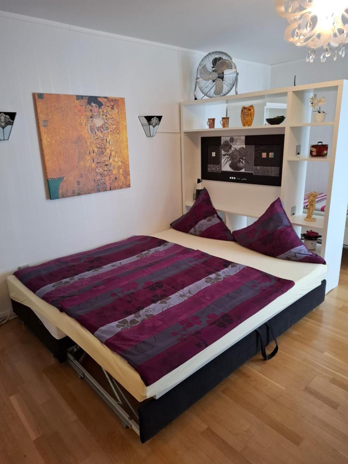 Apartment Modernes 1 Luxusappartement Kleiner Roland Mit Parkplatz Und Balkon In Naehe Zentrum Bremen